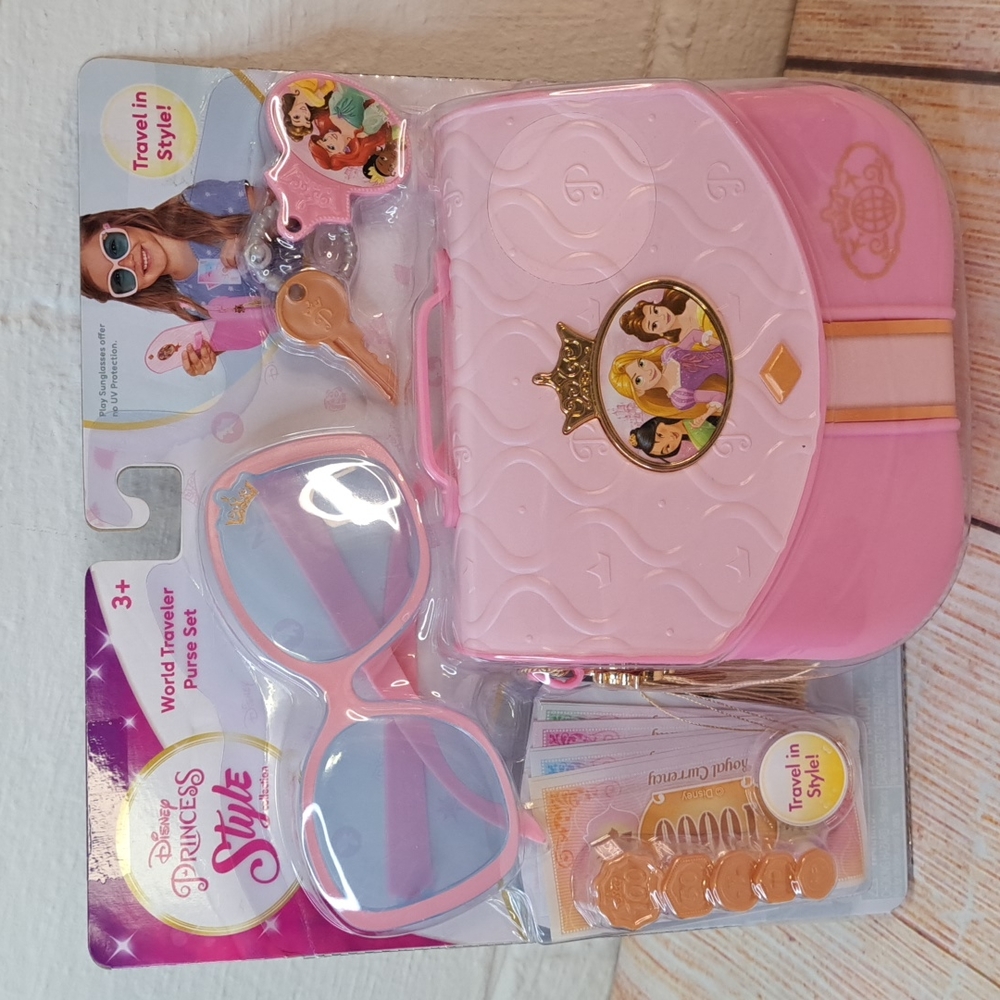 Disney Princess Style Collection World Traveler Purse Set